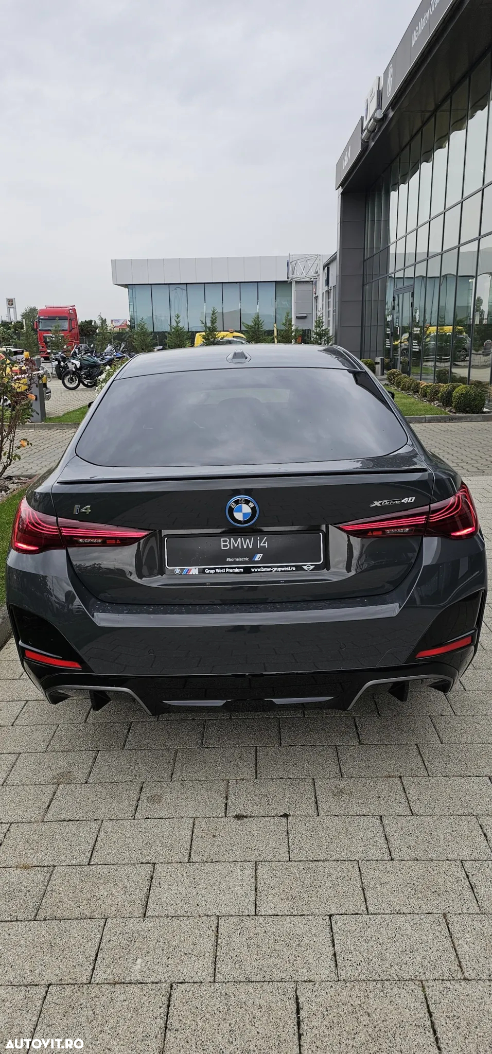 BMW i4 - 5