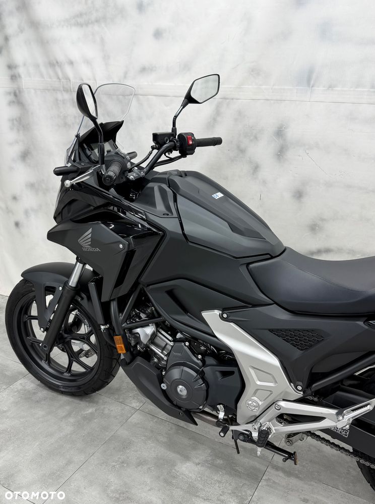 Honda NC - 19