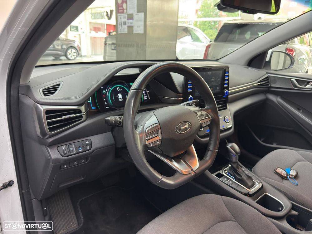 Hyundai Ioniq 1.6 GDI PHEV Pack Plus - 34