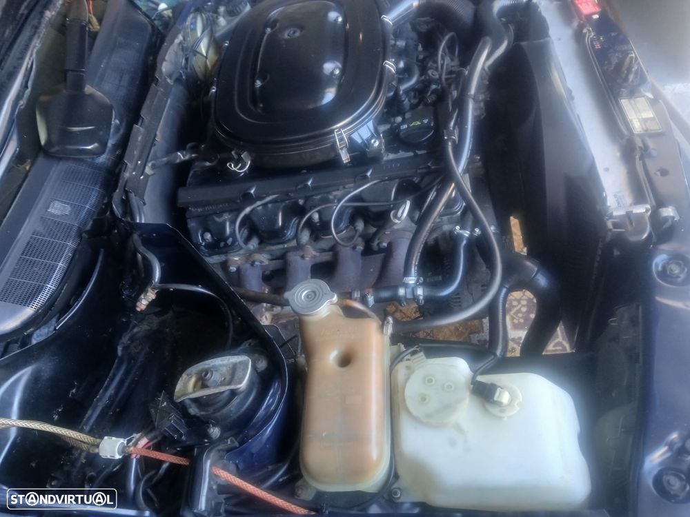 Mercedes-Benz W201 (1982-1993) 190 E 1.8 - 10