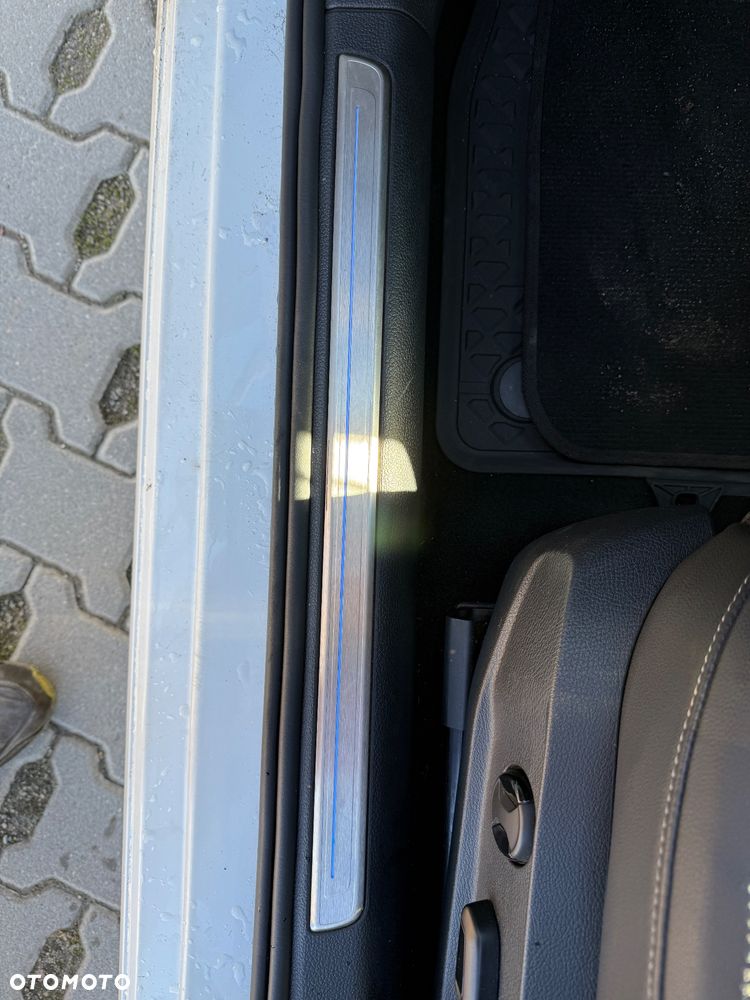 Volkswagen Golf - 16
