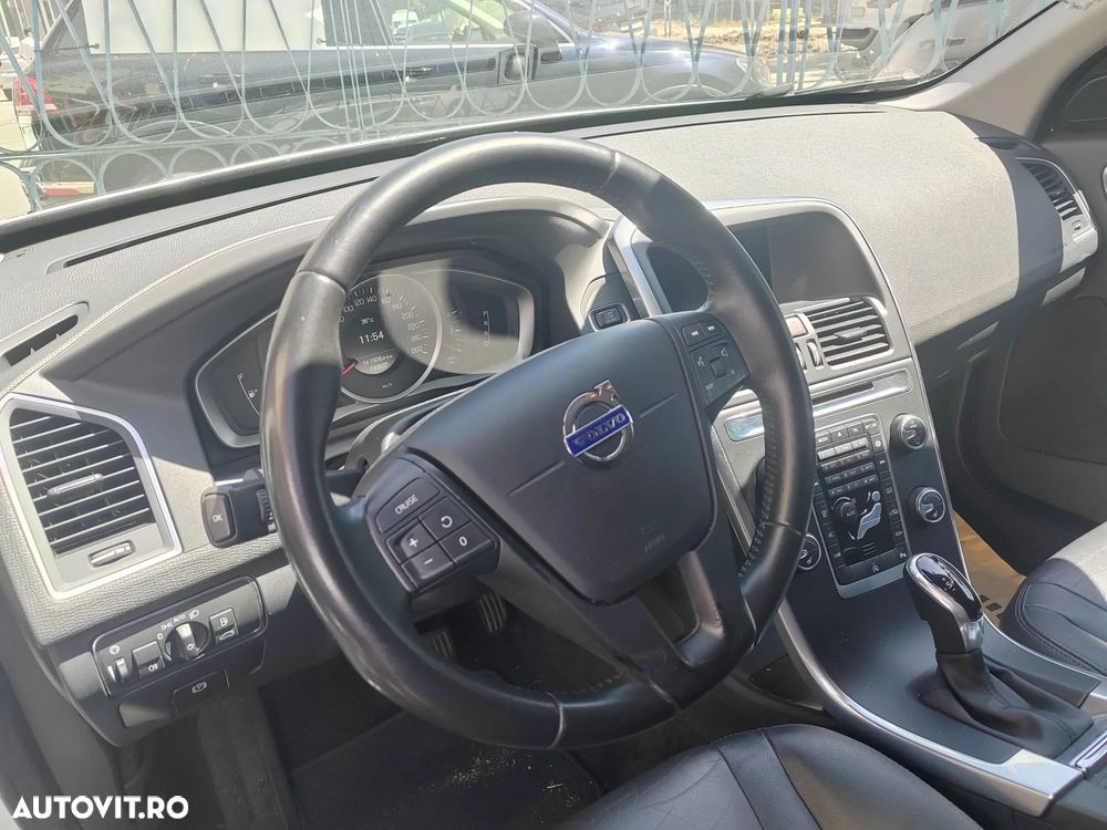 Volvo XC 60 D4 Geartronic Kinetic - 1
