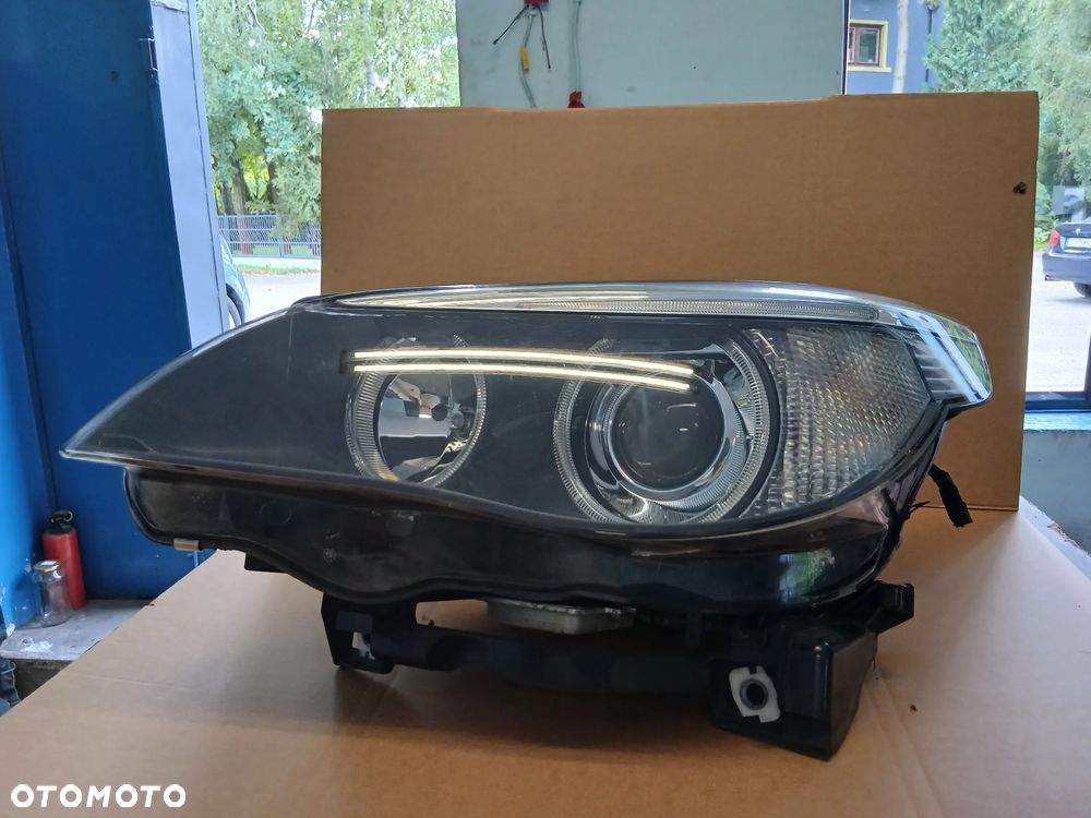 Lampa przednia BMW E60 E61 xenon skrętny prawa lewa