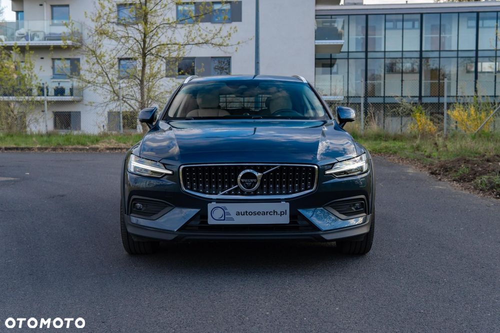Volvo V60 Cross Country Pro B5 B AWD - 3