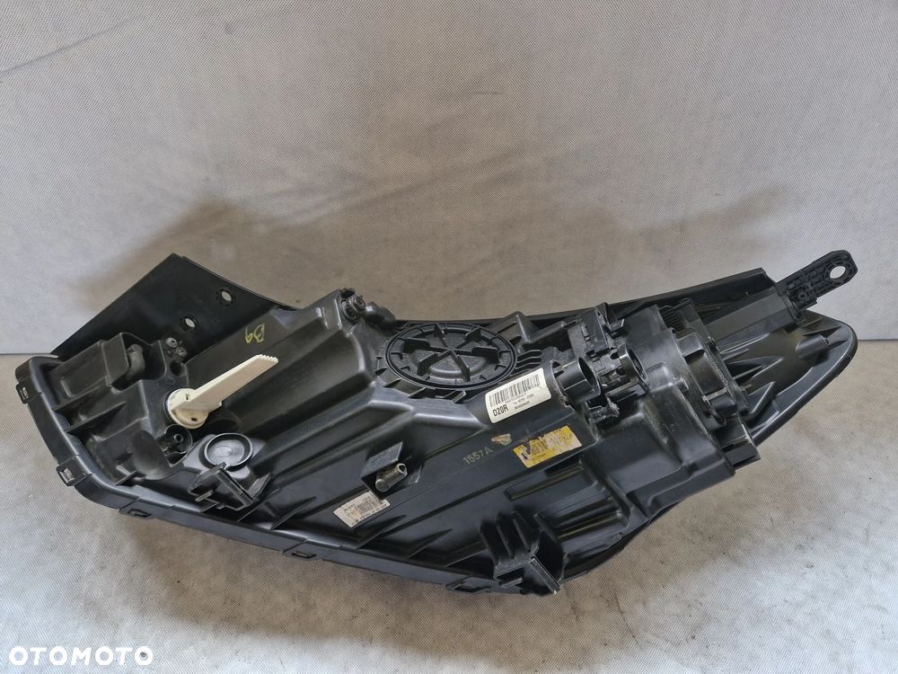 Hyundai Tuscon 3 III Lampa Prawa 92102-D7200 - 4