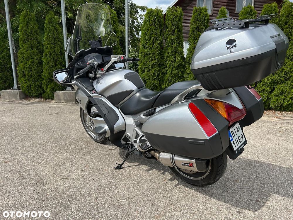 Honda ST - 6