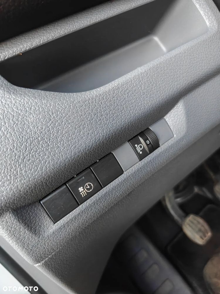 Opel Vivaro - 20