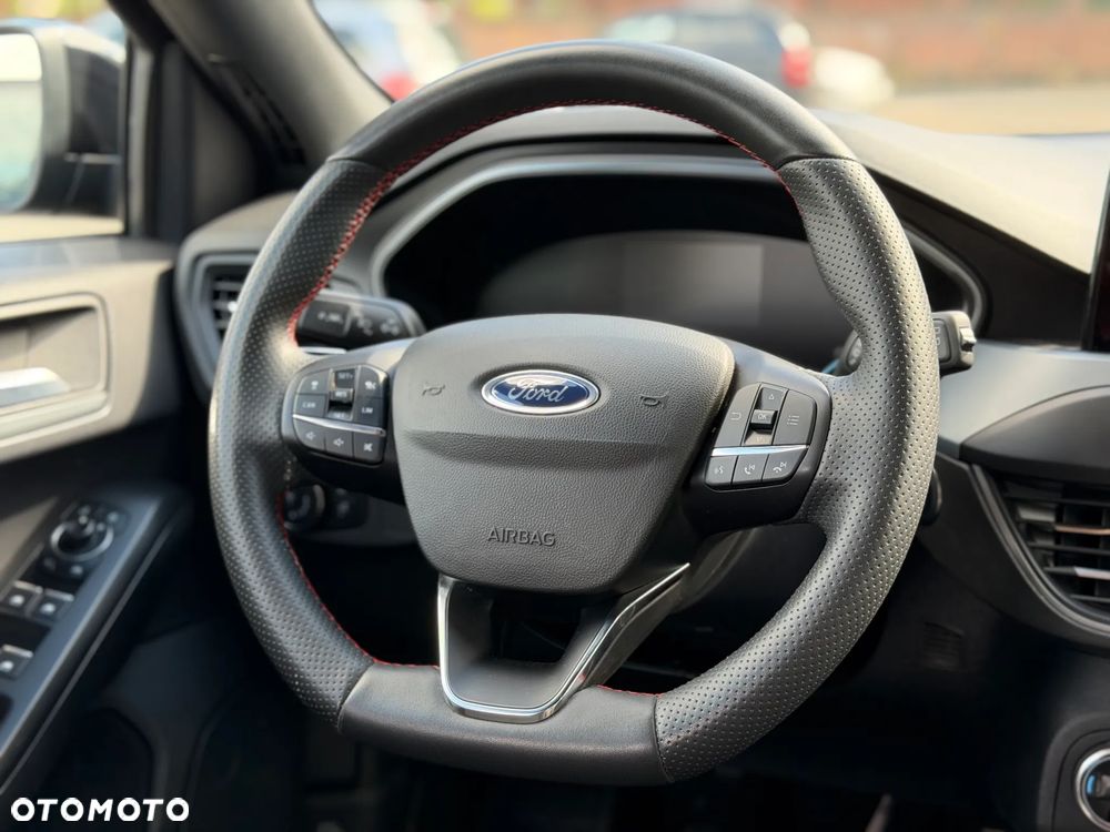 Ford Focus 1.0 EcoBoost mHEV ST-Line - 14