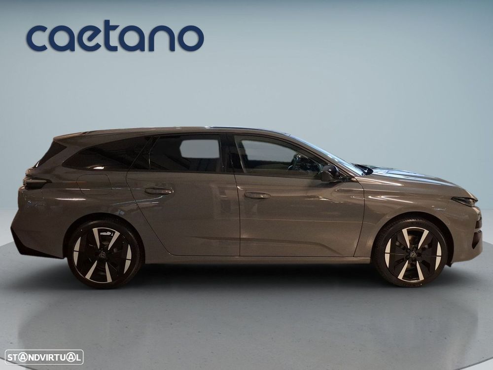 Peugeot e-308 58 kWh Allure — fotografia 9