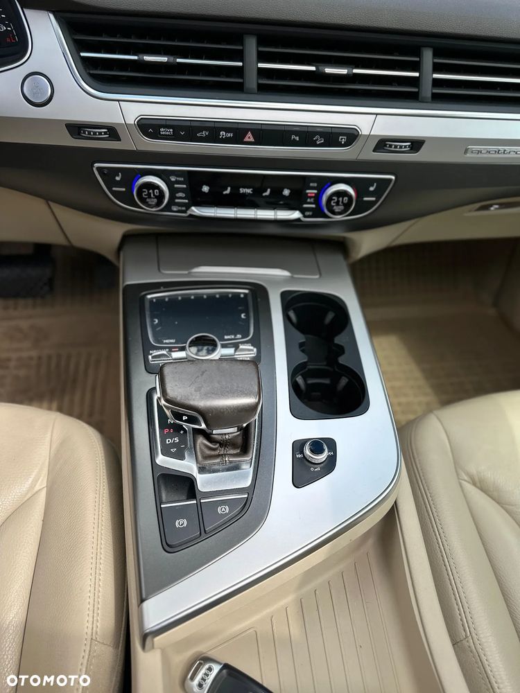 Audi Q7 - 17
