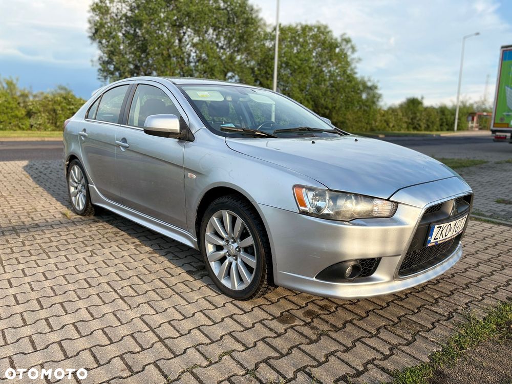 Mitsubishi Lancer - 7