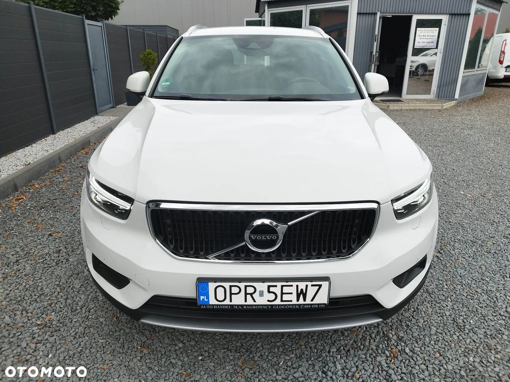 Volvo XC 40 T3 Momentum - 2