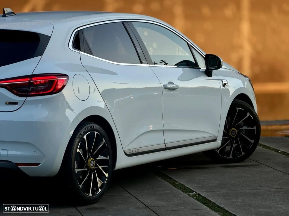 Renault Clio - 30