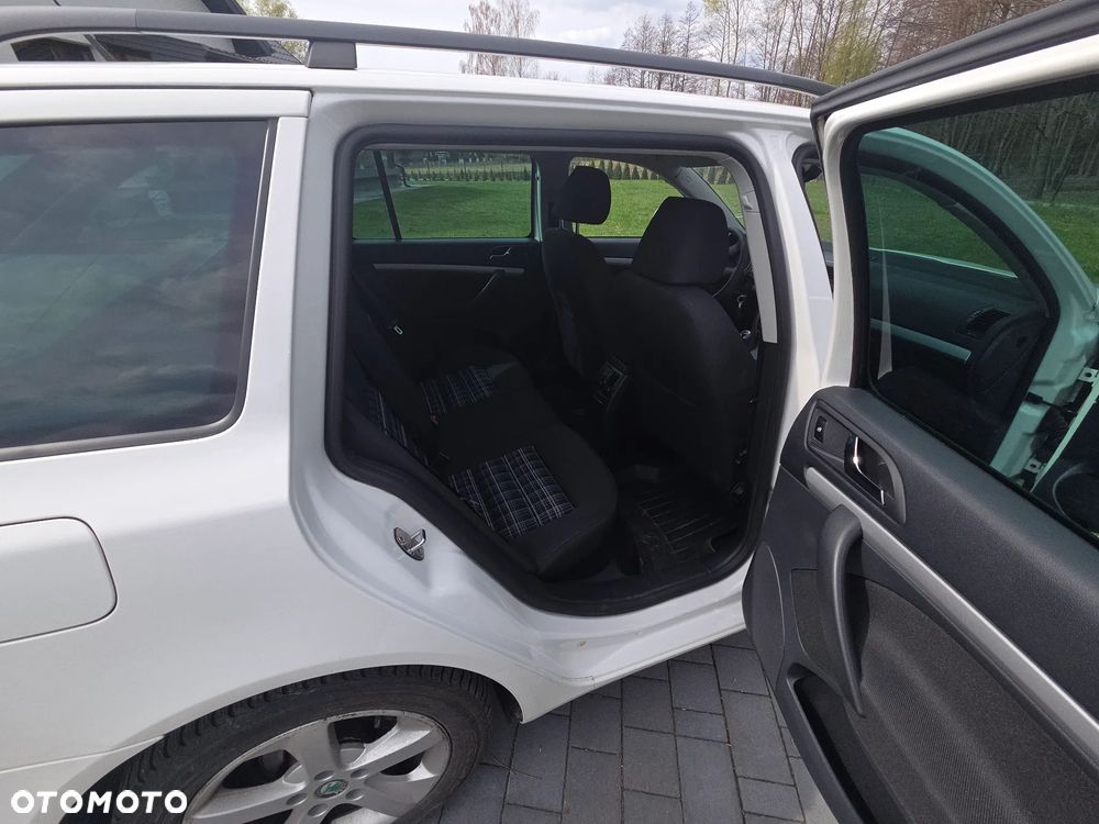 Skoda Octavia 1.6 TDI Ambiente - 6