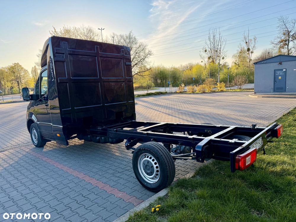 Mercedes-Benz Sprinter 319 - 3