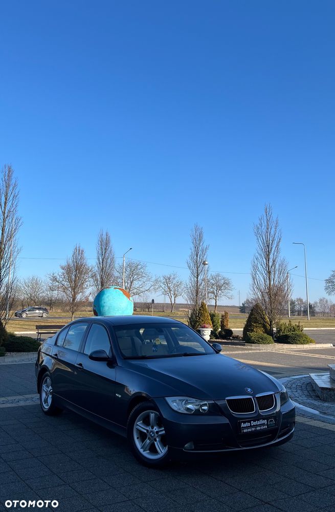 BMW Seria 3 318d - 2