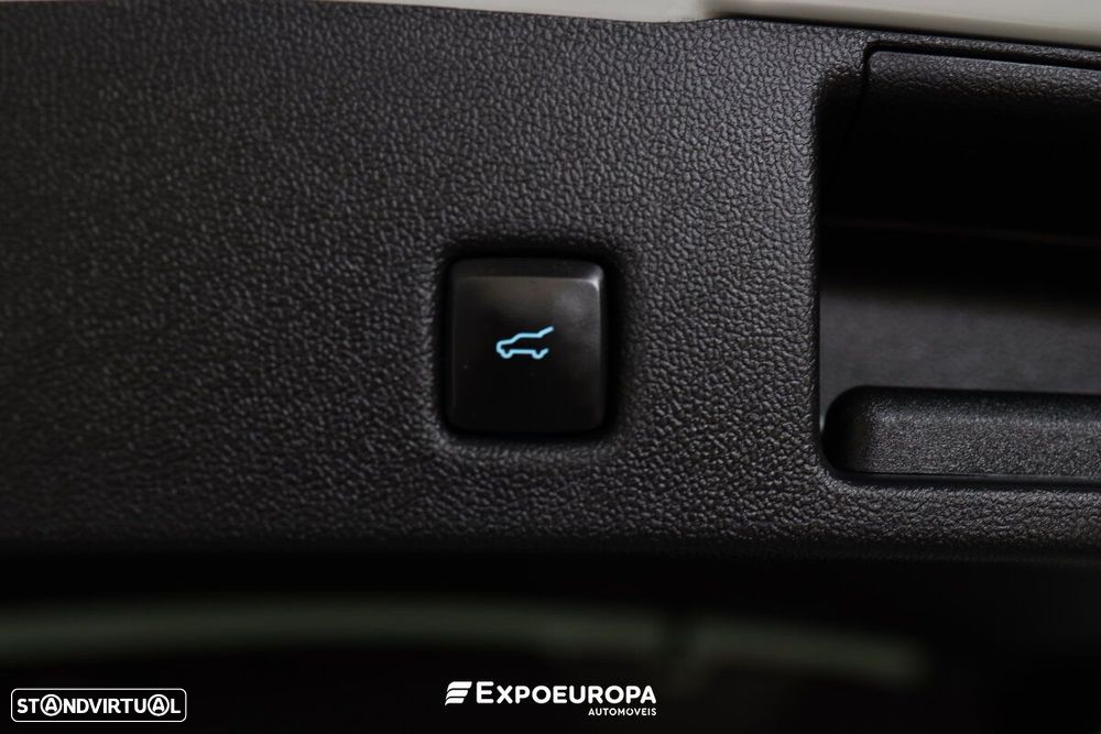 Ford Kuga 1.5 EcoBoost ST-Line Design - 8