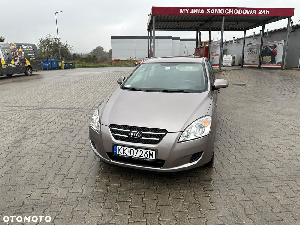 Kia Ceed Cee'd 1.4 Comfort - 34