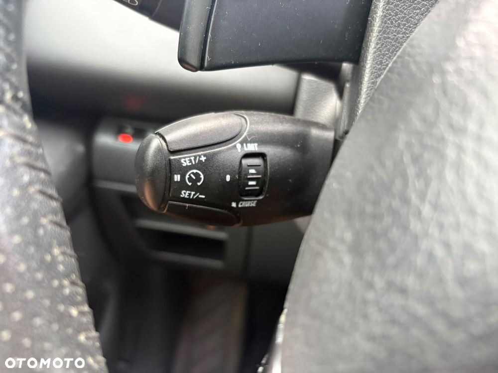 Peugeot 3008 Hybrid4 - 14