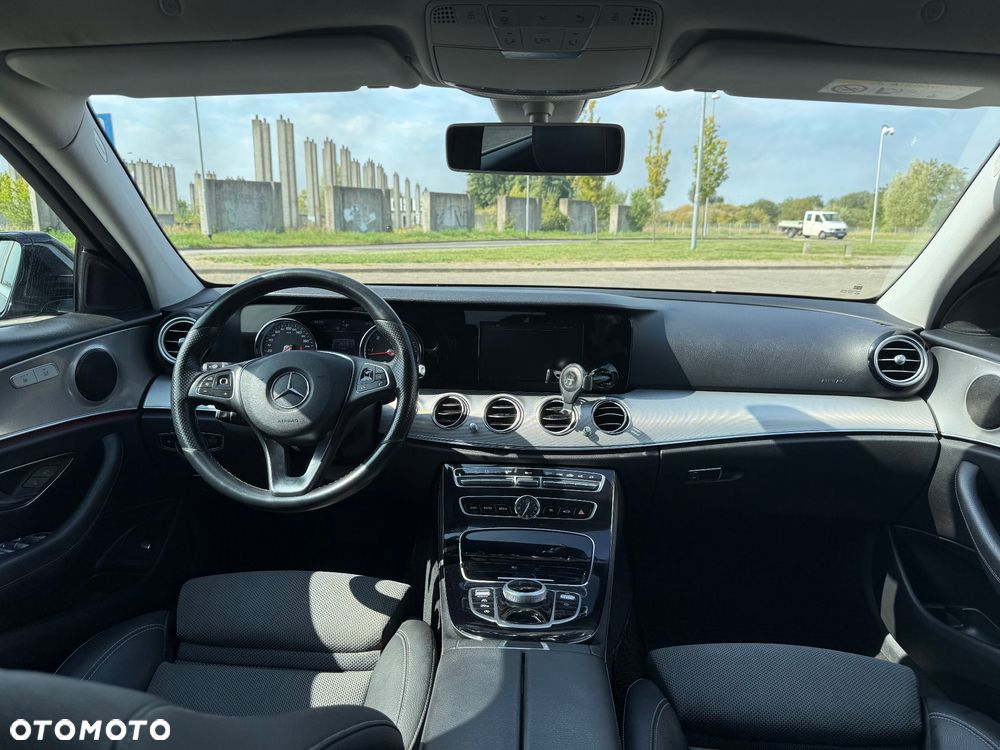 Mercedes-Benz Klasa E 200 d 9G-TRONIC Avantgarde - 24