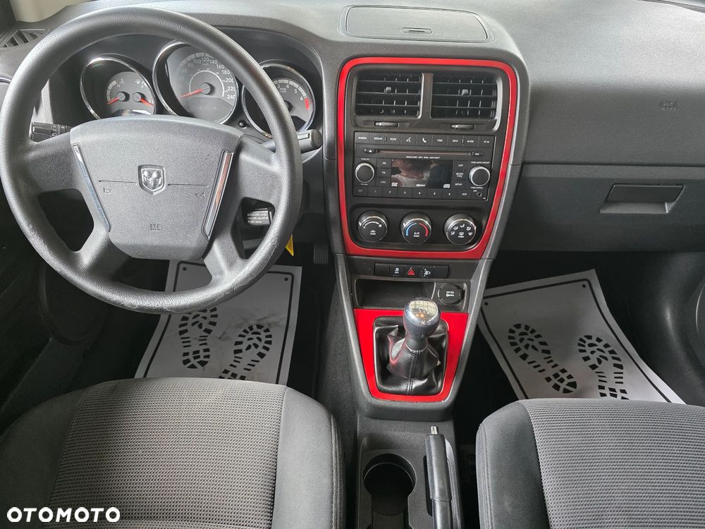 Dodge Caliber - 24