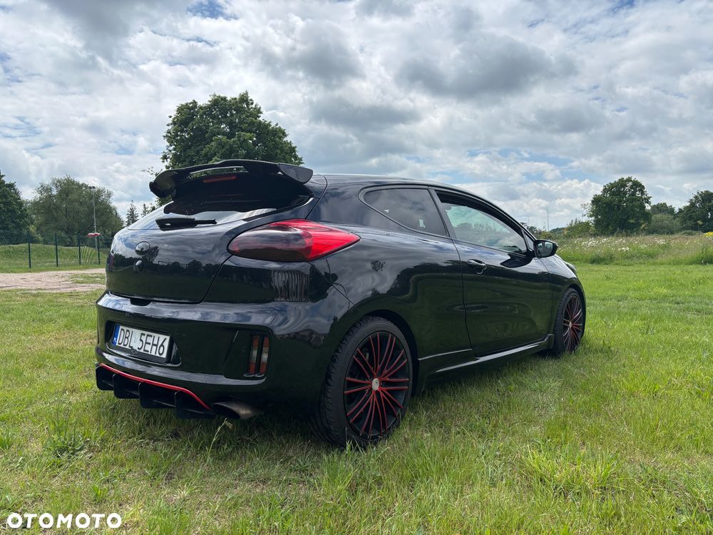 Kia Ceed 1.6 T-GDI GT - 3