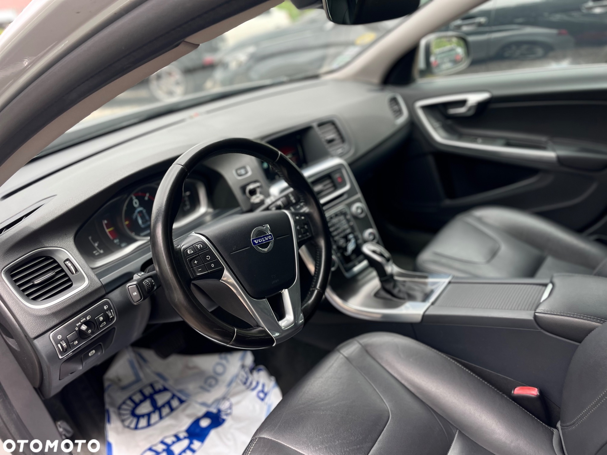 Volvo V60 D3 Geartronic Momentum - 9