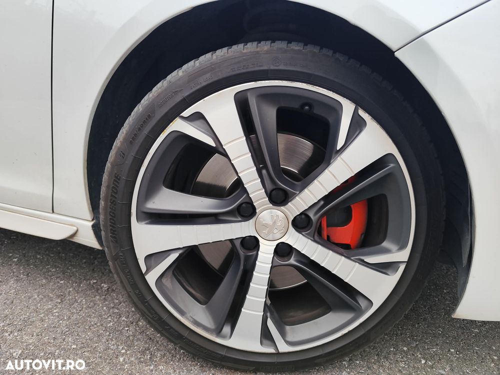 Peugeot 308 GT 1.6 THP - 13