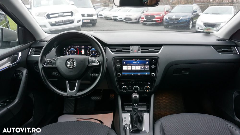 Skoda Octavia Combi 1.6 TDI DSG Premium Edition - 16