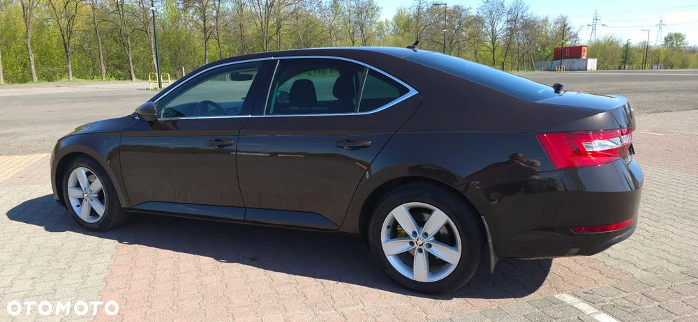 Skoda Superb 2.0 TSI Sportline DSG - 13