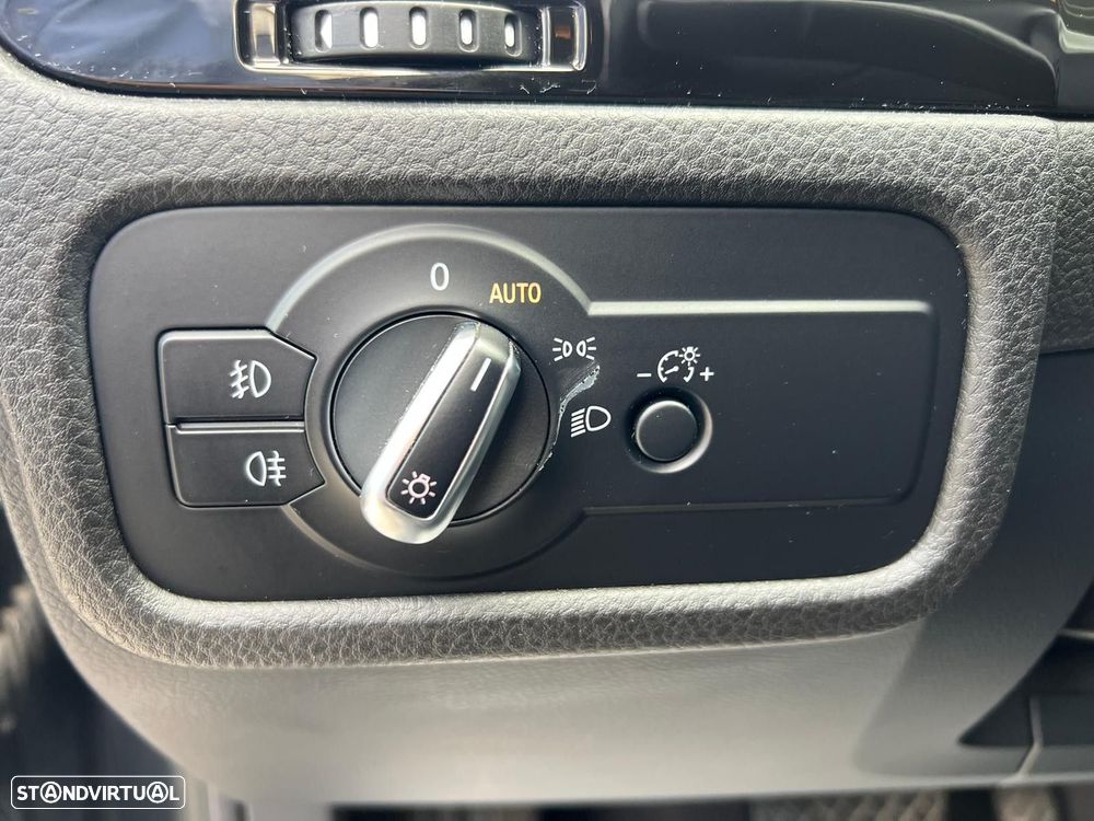 VW Touareg 3.0 TDI V6 Tiptronic - 13