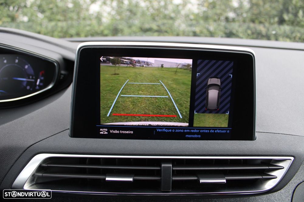 Peugeot 3008 1.5 BlueHDi Allure EAT8 - 11