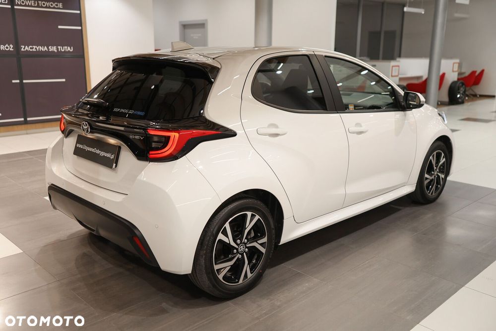 Toyota Yaris Hybrid 1.5 Style - 14