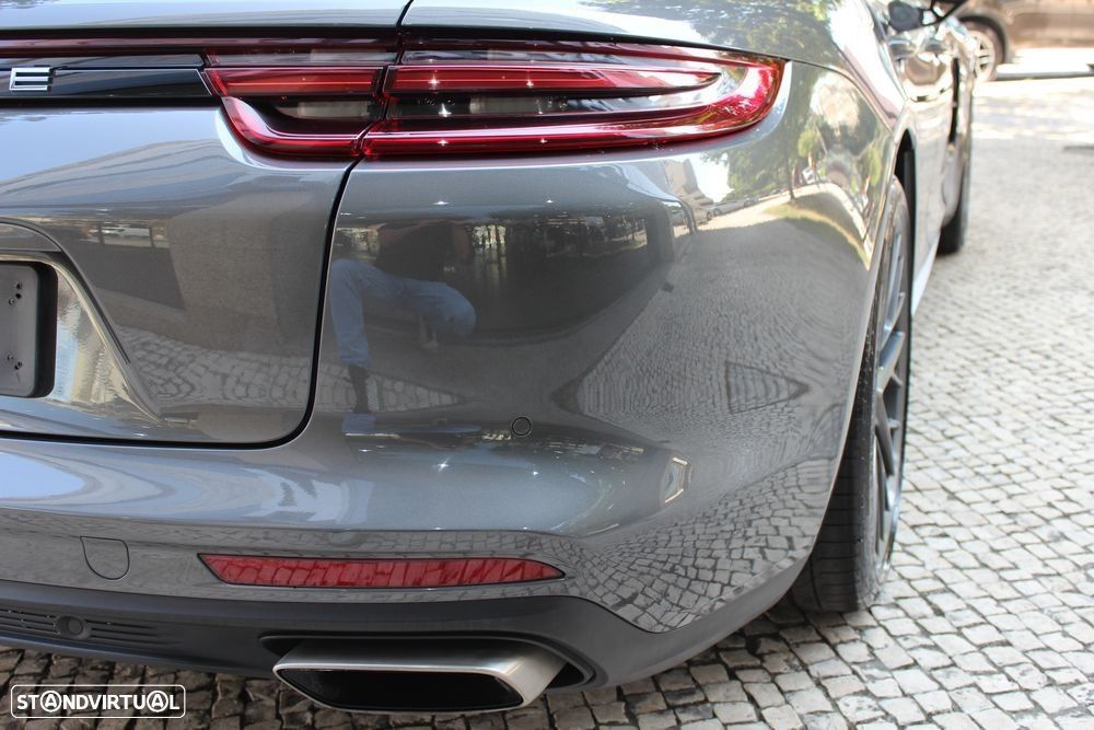 Porsche Panamera Sport Turismo 4 - 14