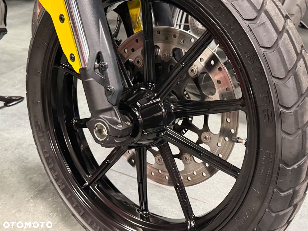 Ducati Scrambler - 23