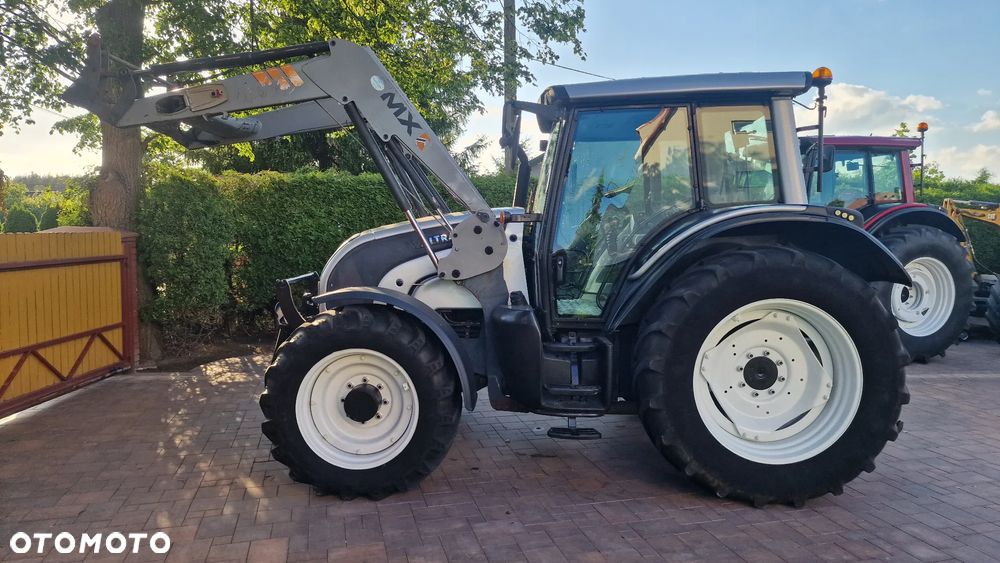 Valtra N121 HiTech, 130 koni, SISU 4cyl TURBO INTECOOLER, 141, 111, 101 - 22