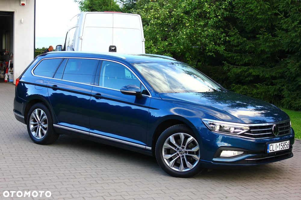 Volkswagen Passat 2.0 TDI SCR DSG Elegance - 3