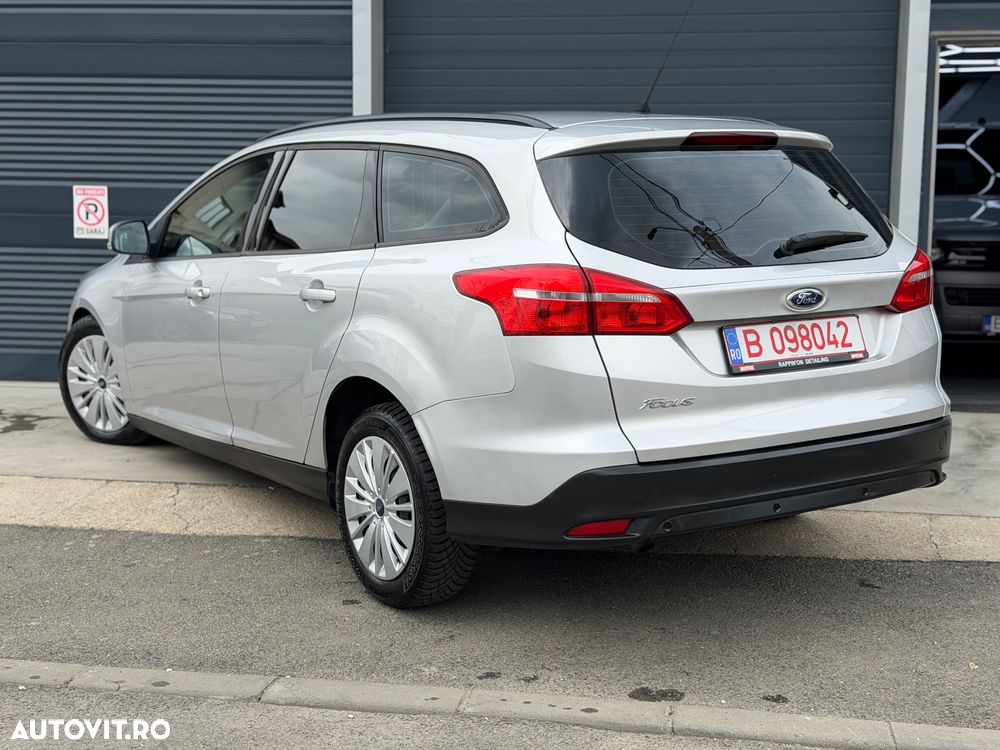 Ford Focus 1.5 TDCi Trend - 4