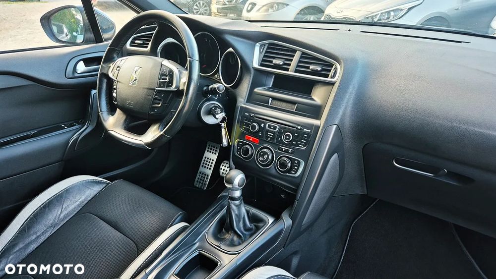 Citroën DS4 1.6 VTi SoChic - 11