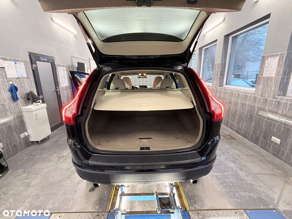 Volvo XC 60 D5 AWD - 15