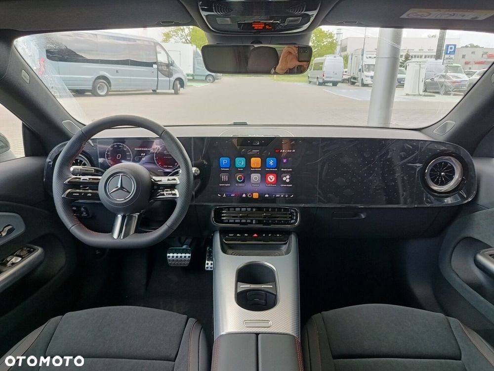 Mercedes-Benz CLA - 10