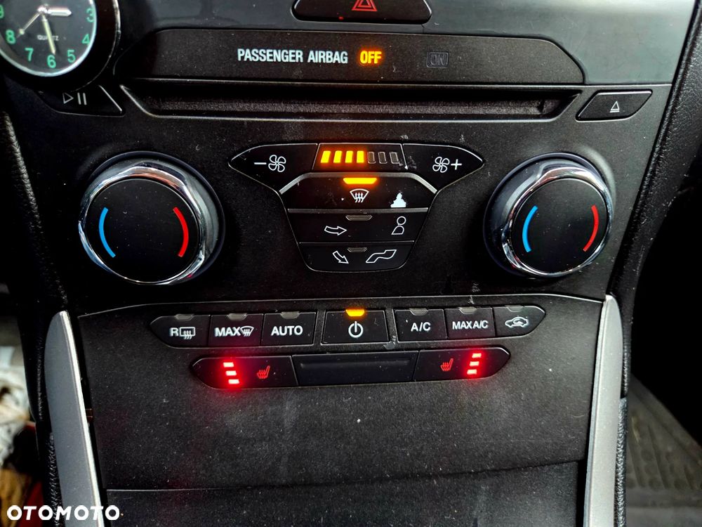 Ford Edge - 10
