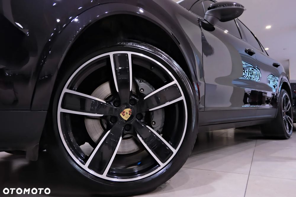 Porsche Cayenne S Platinum Edition - 22
