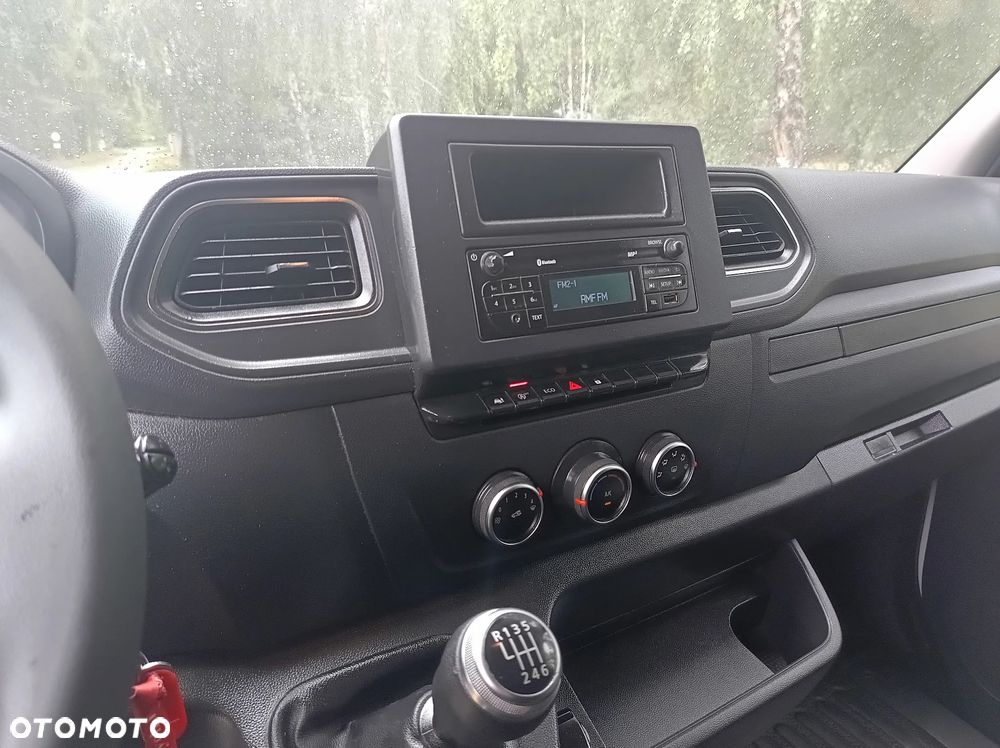 Renault Master - 15