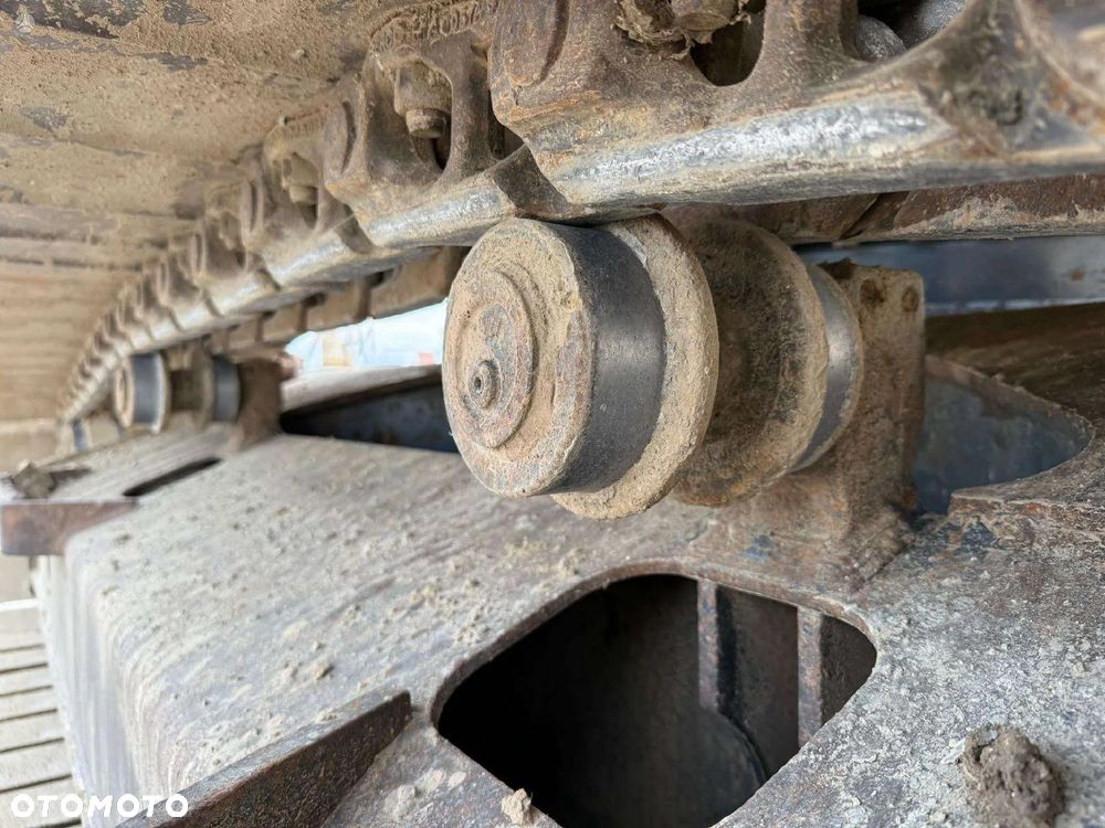 Komatsu PC 240 LC-10 - 23