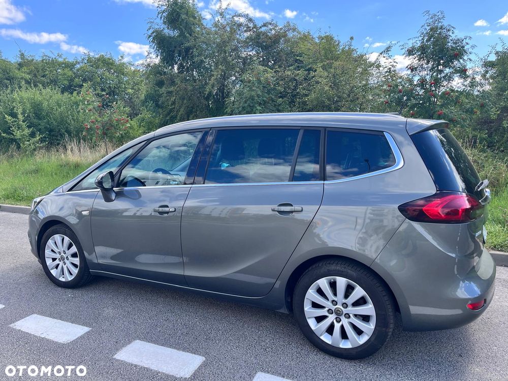 Opel Zafira - 8