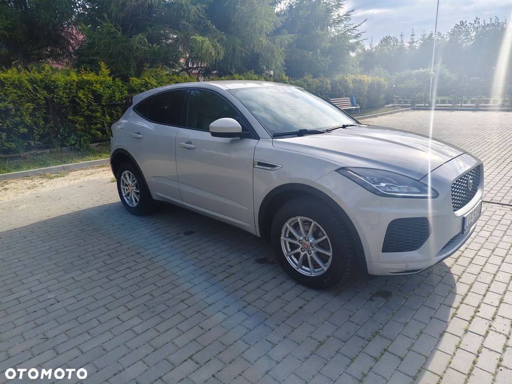 Jaguar E-Pace 2.0 i4D AWD R-Dynamic - 3