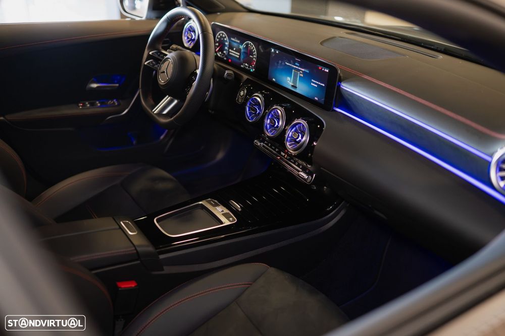 Mercedes-Benz CLA 250 e Shooting Brake AMG Line - 27