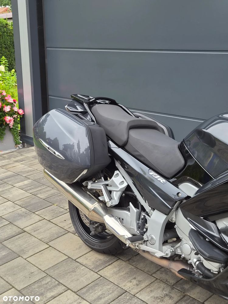 Yamaha FJR - 13