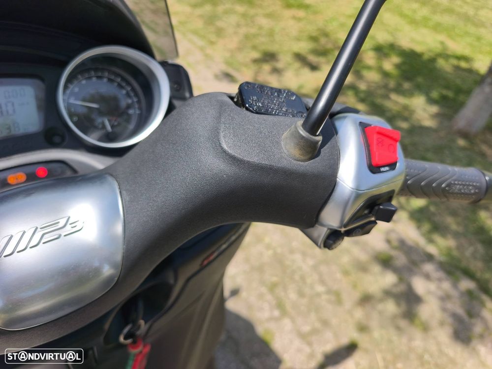 Piaggio MP3 300 Hpe - 11